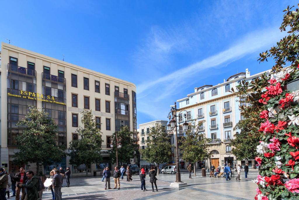 Apartamento Plaza Del Carmen Lägenhet Granada Exteriör bild